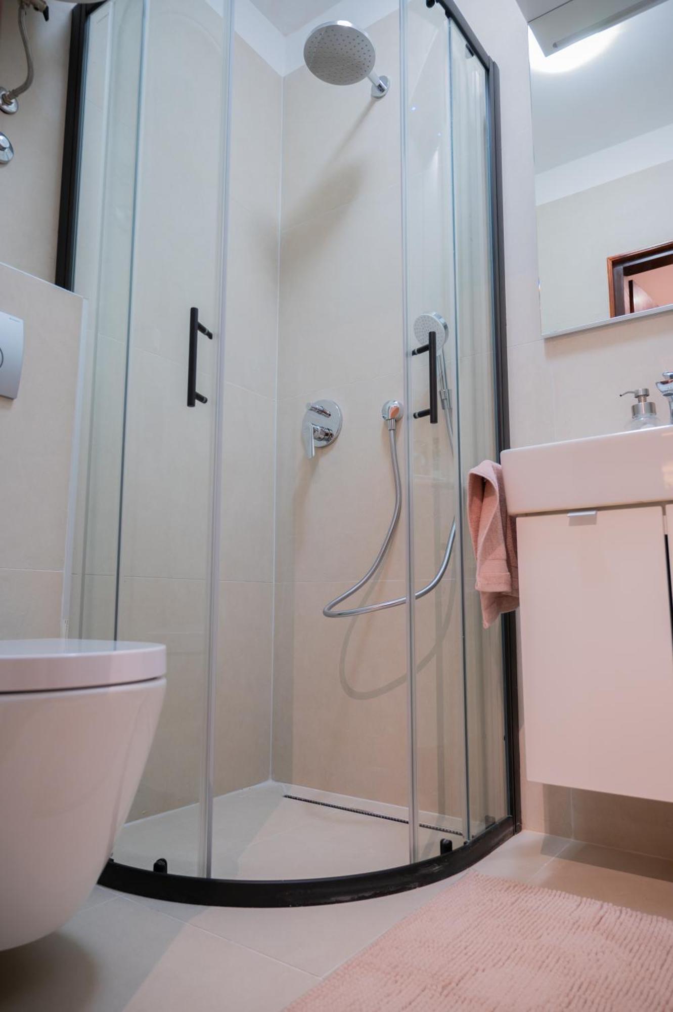 Apartman Rose-2025 Renovated Garden View Porec Bagian luar foto